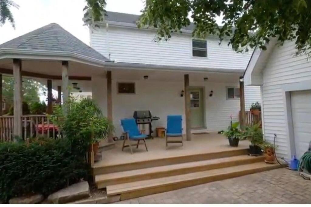 Garden 2 Storey House Niagara Falls Exterior photo